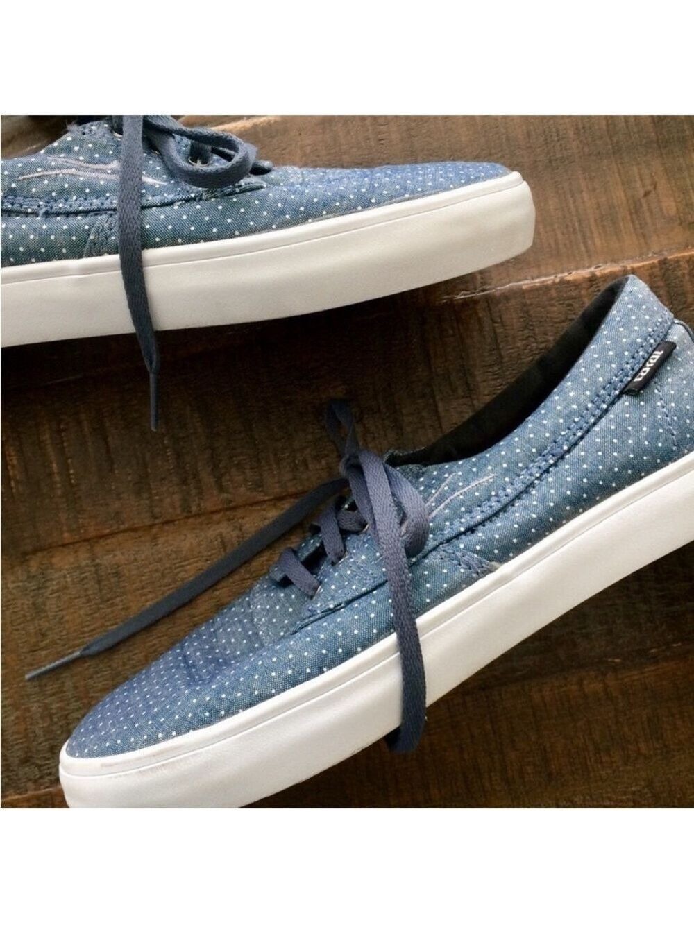 Lakai “Camby Echelon” skater shoes in chambray/white dots, men’s 5/women’s 7.5